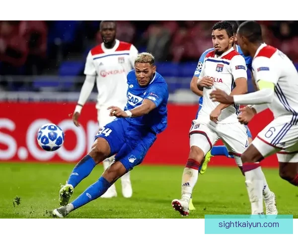 里昂球队结构调整持续推进，展现出竞技水平稳健提升的趋势。