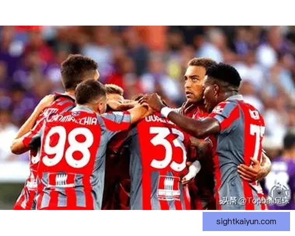 欧冠联赛淘汰赛阶段各队表现稳健，竞争格局走势清晰